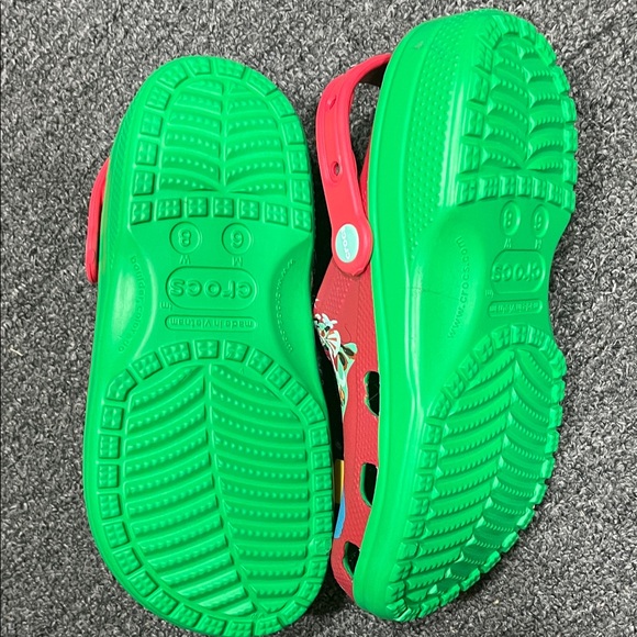 Christmas Crocs - Picture 4 of 5